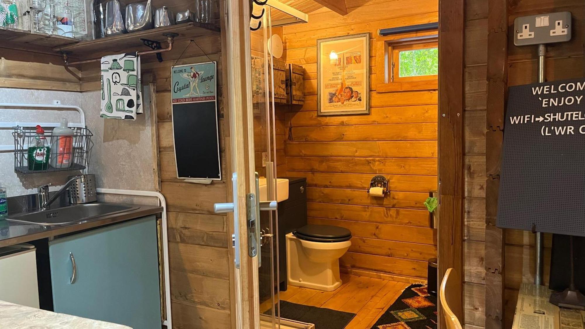 Retro Private Lodge With Hot Tub Nr Dartmoor Newton Abbot Εξωτερικό φωτογραφία